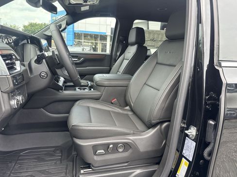 New 2026 GMC Yukon XL Denali w/ LPO, Floor Liner Package AWD/4WD image 10