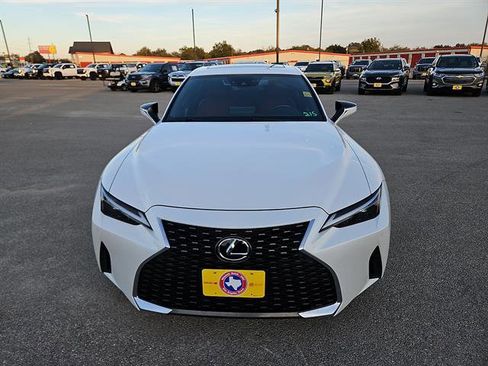 Used 2021 Lexus IS 300 w/ Comfort Package image 8