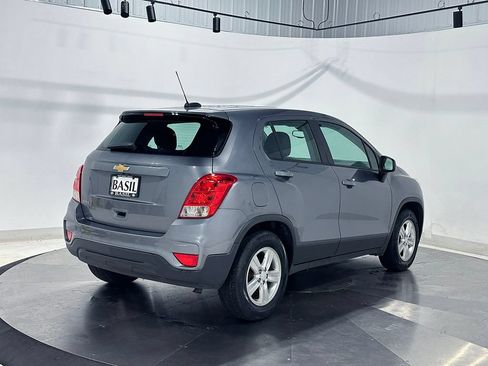 Used 2020 Chevrolet Trax LS FWD image 11