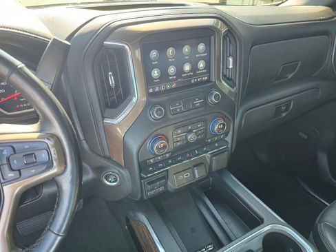 Used 2021 Chevrolet Silverado 1500 High Country w/ Technology Package AWD/4WD image 23