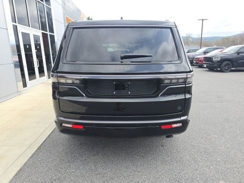 New 2026 Jeep Grand Wagoneer 4WD image 5