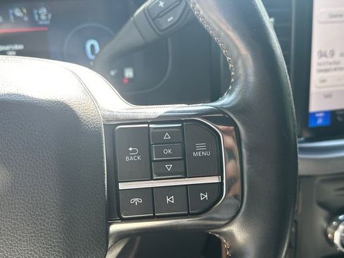 Used 2023 Ford F250 Platinum w/ FX4 Off-Road Package AWD/4WD image 27