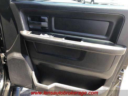 Used 2014 RAM 1500 Express RWD image 19