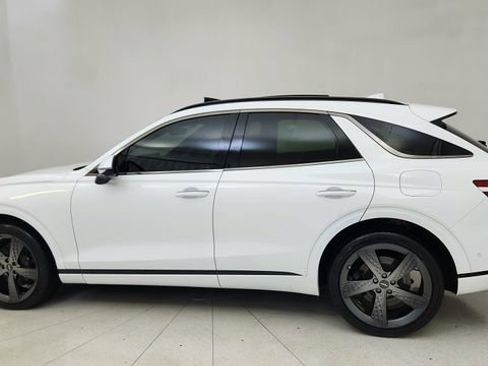 Used 2023 Genesis GV70 3.5T Sport w/ Sport Prestige Package AWD/4WD image 4