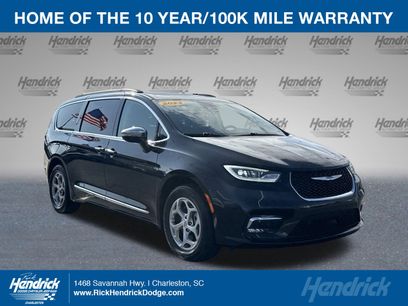 Used 2022 Chrysler Pacifica Limited