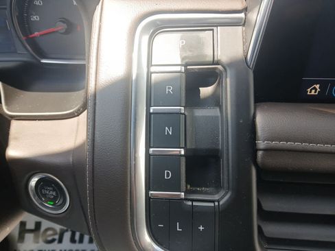 Used 2021 Chevrolet Tahoe Z71 AWD/4WD image 29