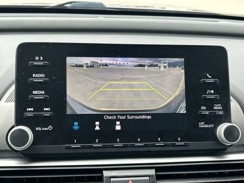 Used 2019 Honda Accord LX image 23