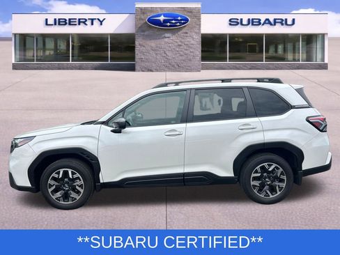 Certified 2025 Subaru Forester Premium AWD/4WD image 5