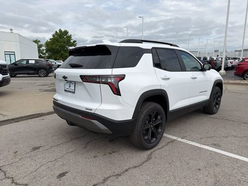 New 2026 Chevrolet Equinox LT AWD/4WD image 3