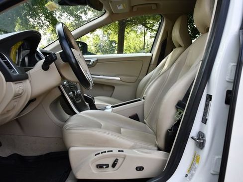 Used 2015 Volvo XC60 T5 Premier FWD image 13