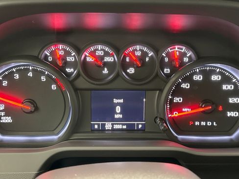 Used 2025 Chevrolet Silverado 1500 W/T image 13