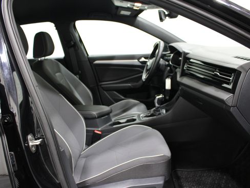 Used 2025 Volkswagen Jetta Sport image 27