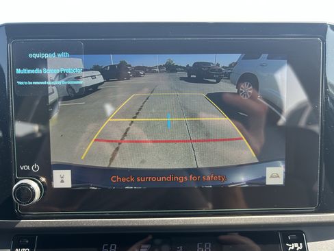 Used 2026 Toyota Camry SE FWD image 28