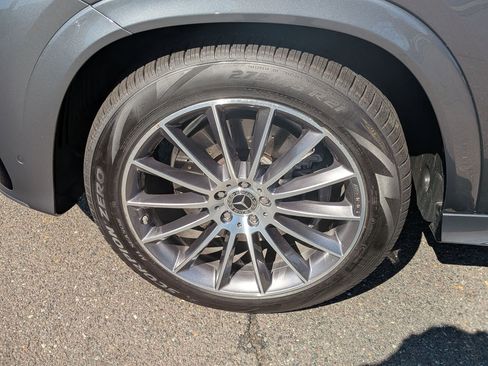 Certified 2025 Mercedes-Benz GLE 580 4MATIC image 10