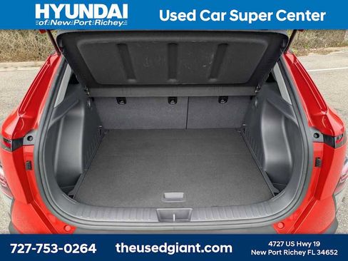 Used 2024 Hyundai Kona SEL w/ Convenience Package image 12