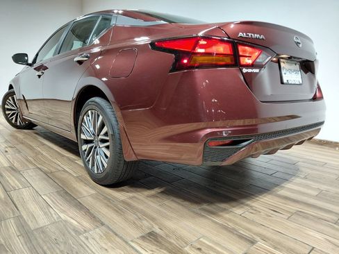 Used 2024 Nissan Altima 2.5 SV AWD/4WD image 15