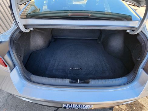 Certified 2022 Hyundai Elantra SEL w/ Convenience Package image 29