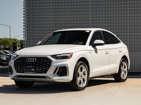 Certified 2023 Audi Q5 2.0T Premium w/ Convenience Package AWD/4WD image 7