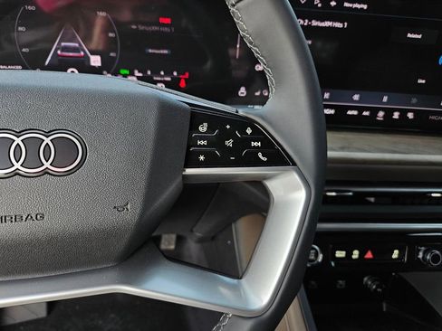 New 2025 Audi Q5 Premium Plus AWD/4WD image 12
