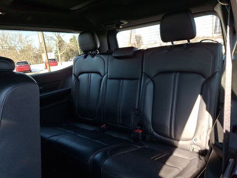 Used 2022 Jeep Wagoneer Series II w/ Premium Group I image 11