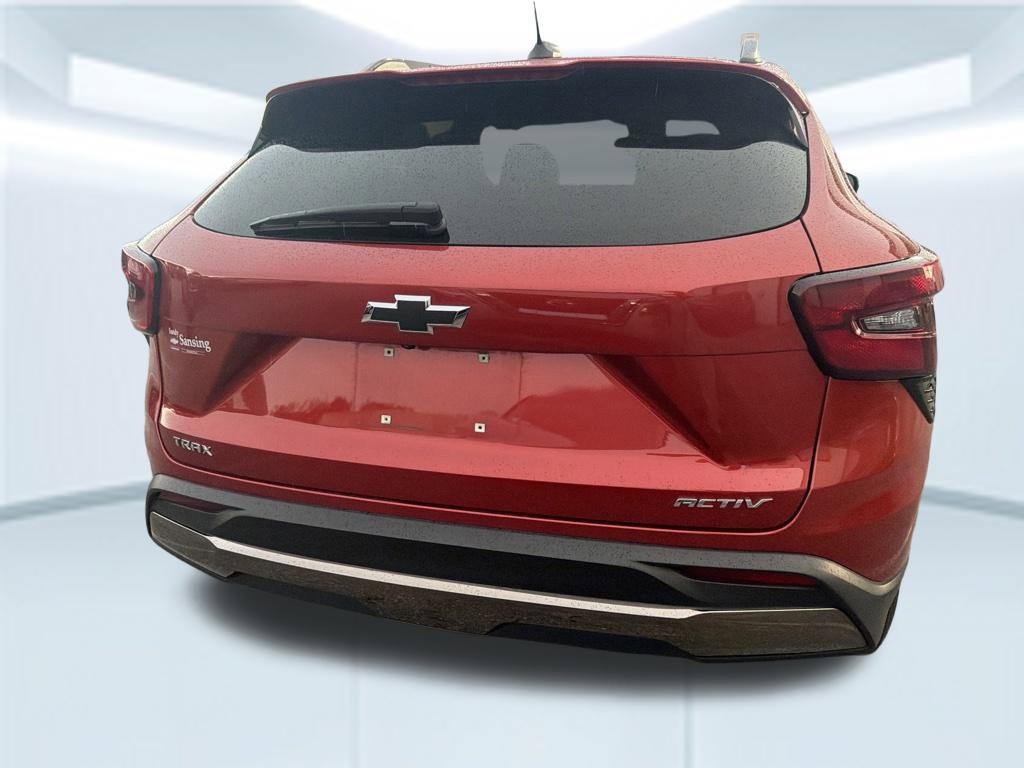 Used 2024 Chevrolet Trax ACTIV w/ Driver Confidence Package FWD image 10