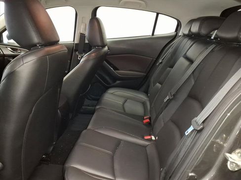 Used 2018 MAZDA MAZDA3 Touring image 11
