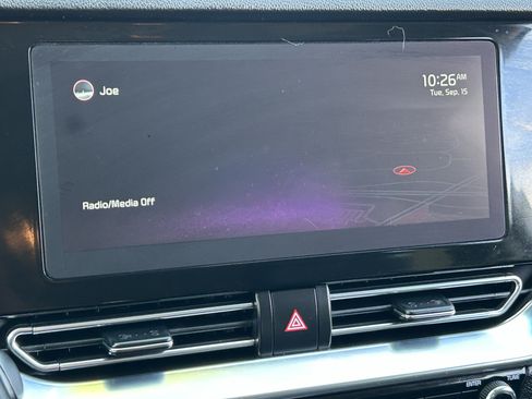 Used 2022 Kia Niro EX w/ Cold Weather Package FWD image 21