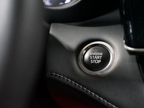 Used 2024 Toyota Highlander XLE image 23