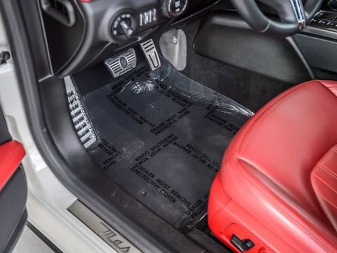 Used 2018 Maserati Ghibli image 43