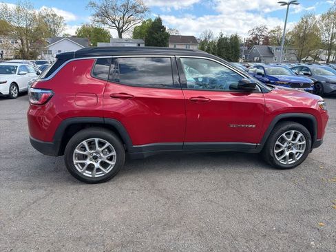 Used 2025 Jeep Compass Limited AWD/4WD image 21