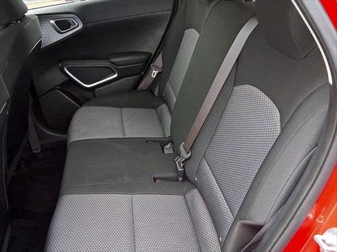 Used 2023 Kia Soul LX w/ LX Technology Package image 20