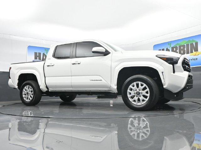 Used 2024 Toyota Tacoma SR5 RWD image 21