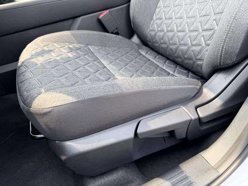New 2026 Nissan Kicks SV w/ Cold Weather Package FWD image 15