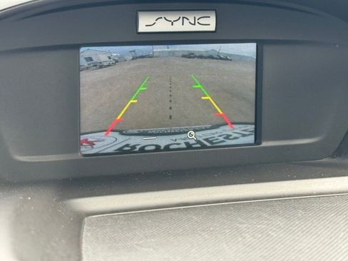 Used 2018 Ford Escape SE image 4