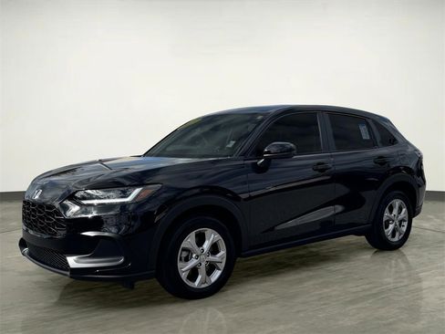 Certified 2025 Honda HR-V LX image 2