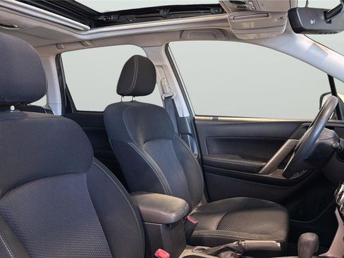 Used 2017 Subaru Forester 2.5i Premium w/ All-Weather Package AWD/4WD image 15