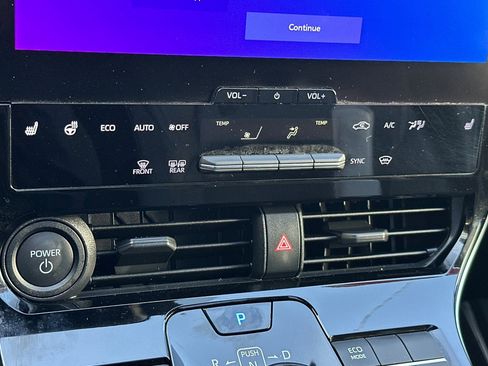 Used 2025 Toyota bZ4X FWD image 20