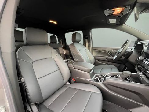 New 2026 Chevrolet Colorado Trail Boss AWD/4WD image 31