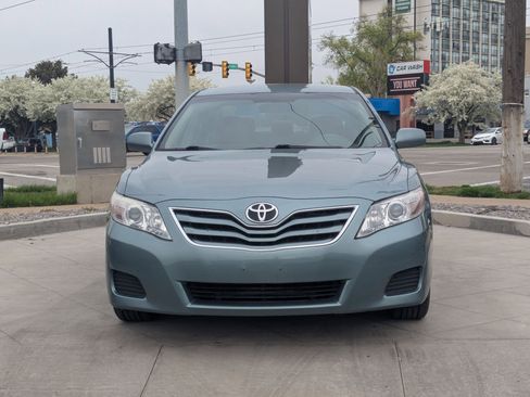 Used 2010 Toyota Camry SE image 10