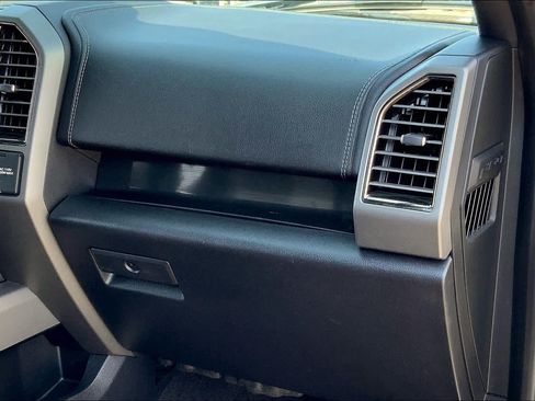 Used 2019 Ford F150 Raptor w/ Equipment Group 802A Luxury AWD/4WD image 19
