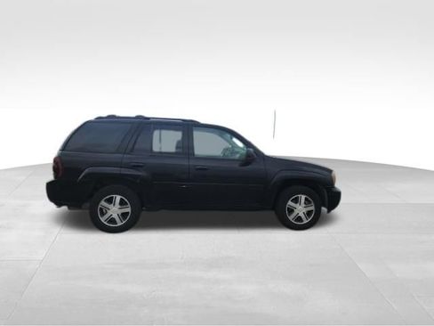 Used 2007 Chevrolet TrailBlazer LT image 2