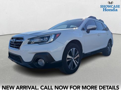 Used 2018 Subaru Outback 3.6R Limited image 2
