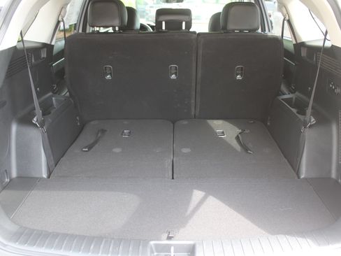 Certified 2023 Kia Sorento S FWD image 10