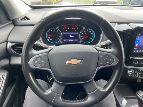 Used 2020 Chevrolet Traverse LT w/ LPO, Floor Liner Package image 11
