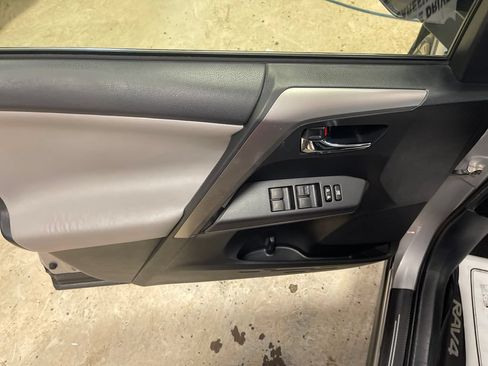 Certified 2017 Toyota RAV4 XLE AWD/4WD image 14