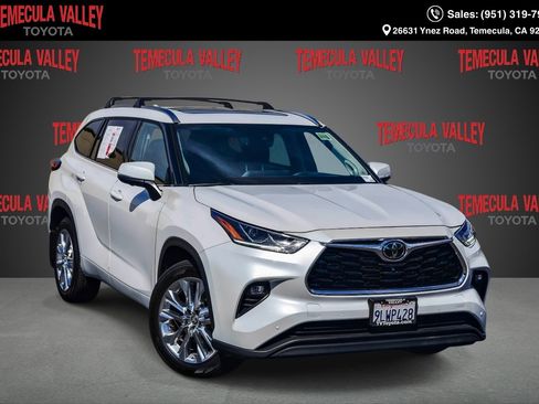 Used 2024 Toyota Highlander Limited image 1