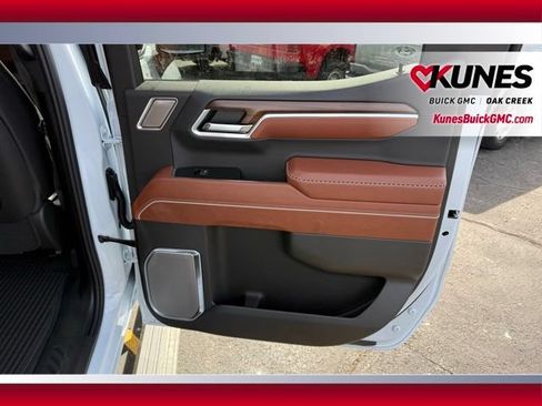New 2026 GMC Sierra 1500 Denali Ultimate AWD/4WD image 23