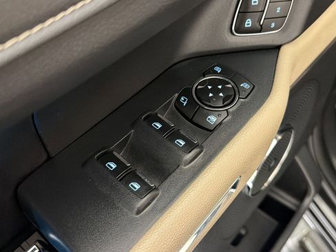 Used 2023 Ford Expedition Max Limited AWD/4WD image 12