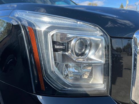 Used 2019 GMC Yukon SLT AWD/4WD image 21