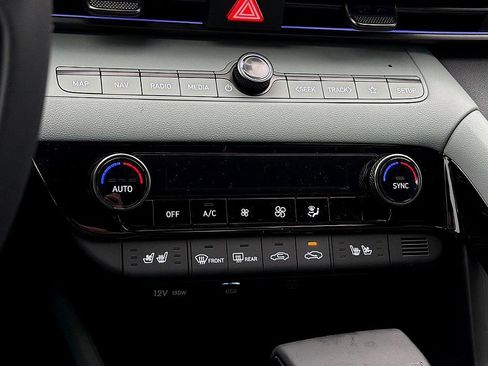 New 2026 Hyundai Elantra Limited image 13